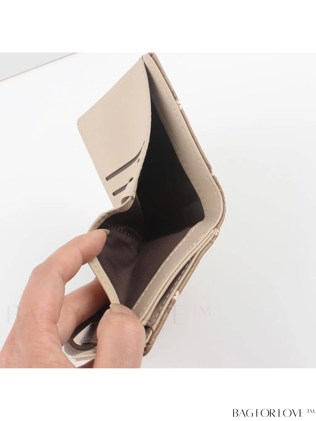 BagForLove - Small Preppy Wallet with Floral and Letter Graphic Design