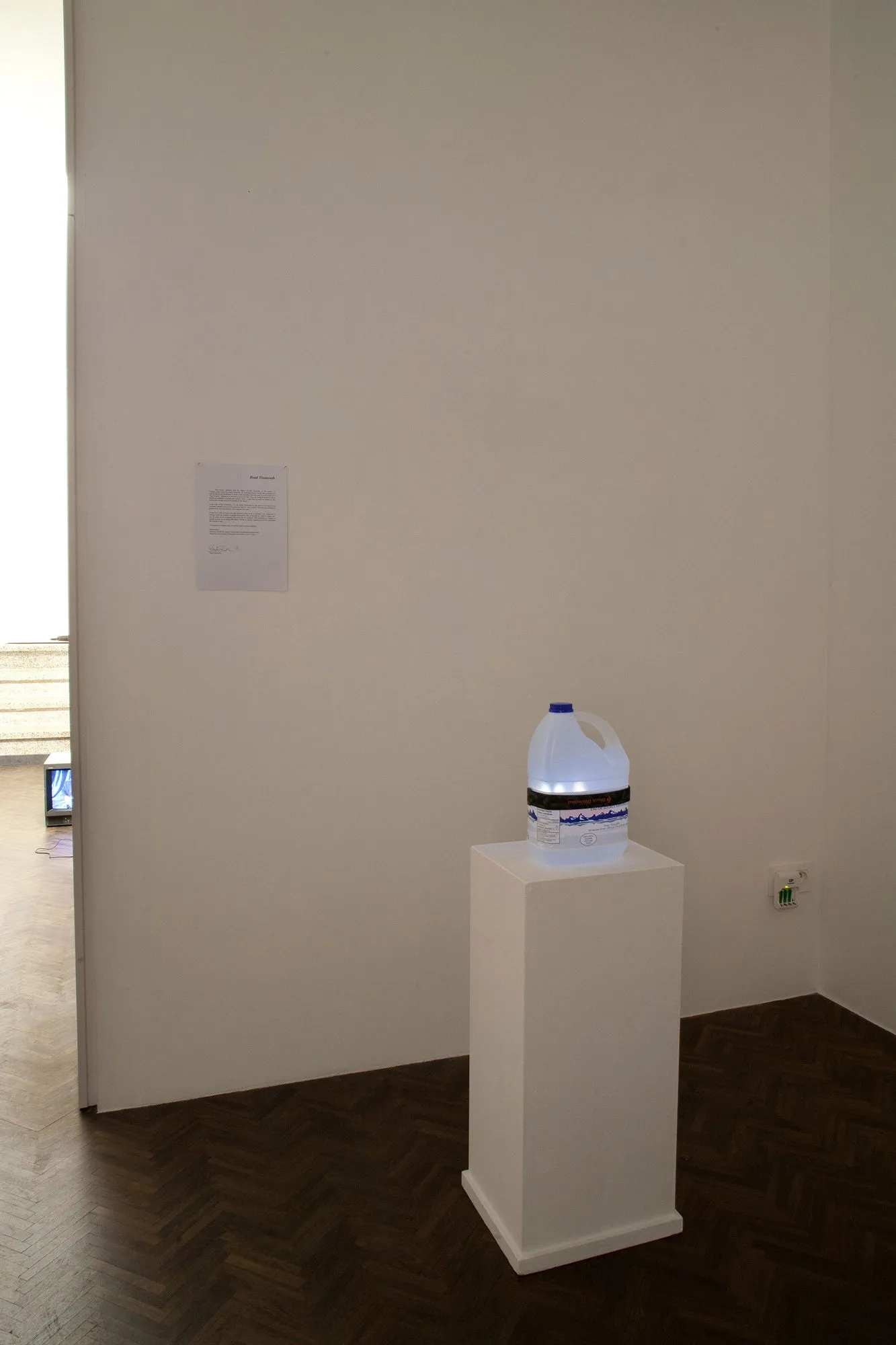 Brad Tinmouth, "Potable Lamp"