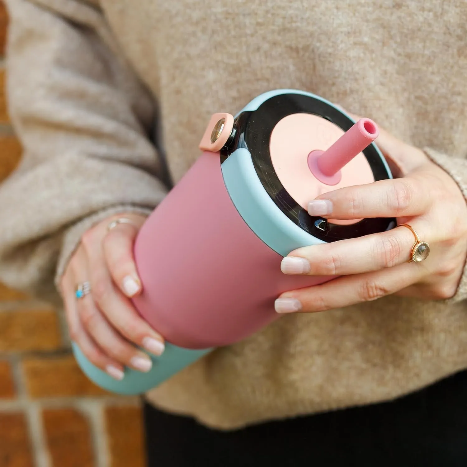 BrüMate Resa 25oz 100% Leakproof Travel Tumbler with Handle & Straw | Flexible Soft Sip Straw | Silicone Sleeve for Durability | Stainless Steel | Cup Holder & Travel Friendly | (Kiwi)