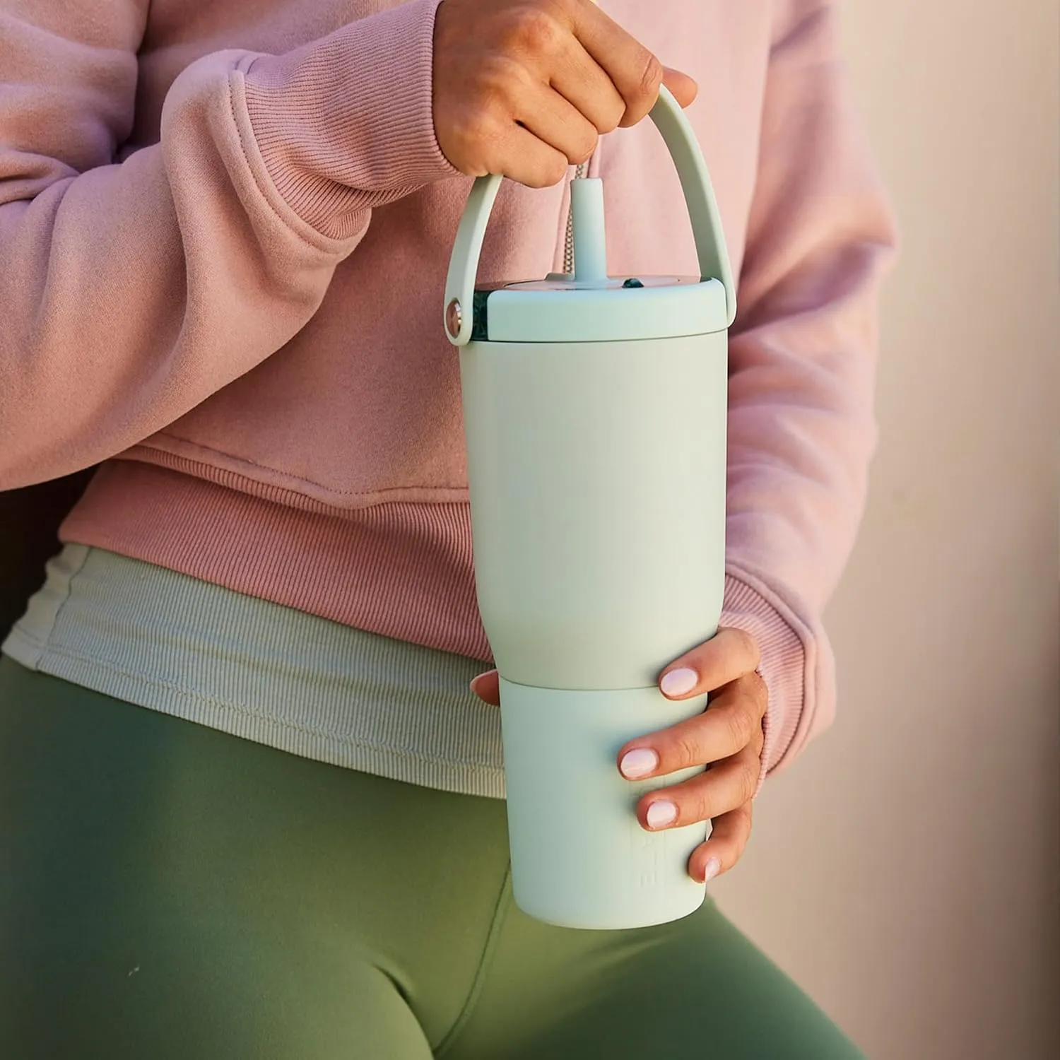 BrüMate Resa 35oz 100% Leakproof Travel Tumbler with Handle & Straw | Flexible Soft Sip Straw | Silicone Sleeve for Durability | Stainless Steel | Cup Holder & Travel Friendly | (Dune)