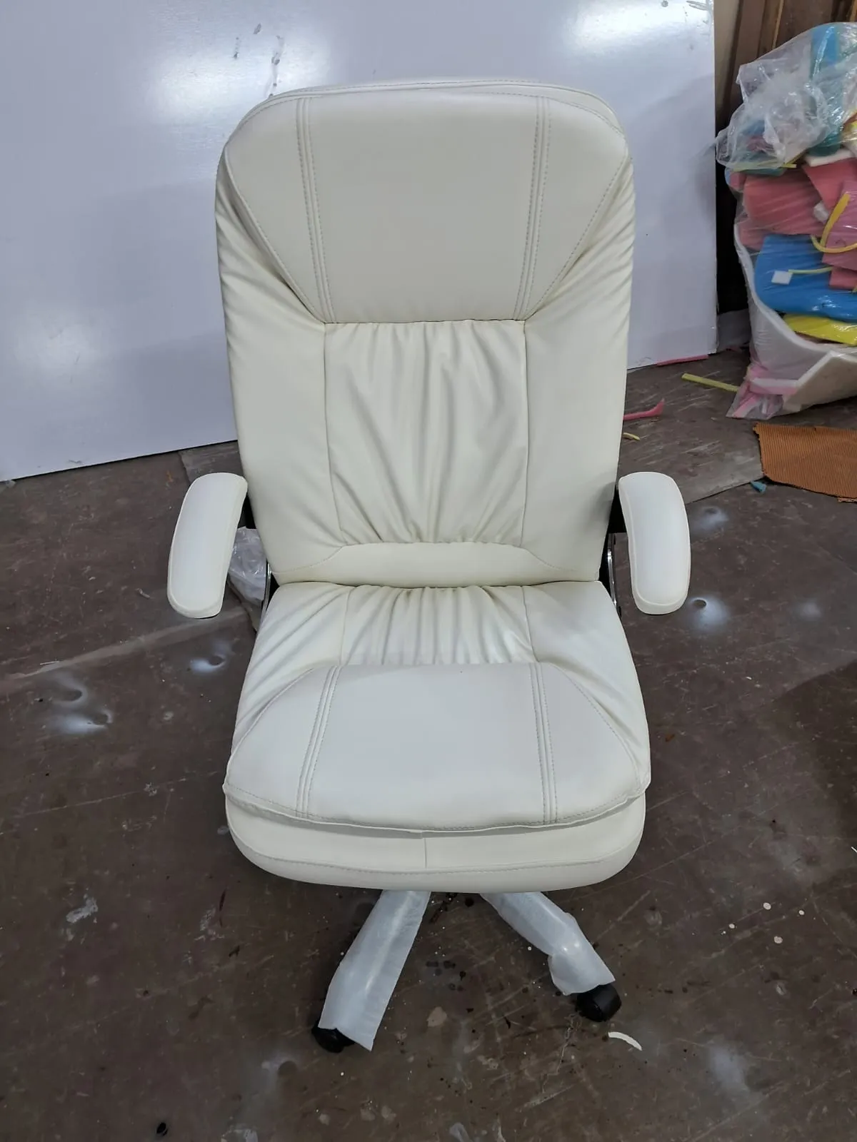 Comfortable Director Chair with Adjustable Armrest Office Chair