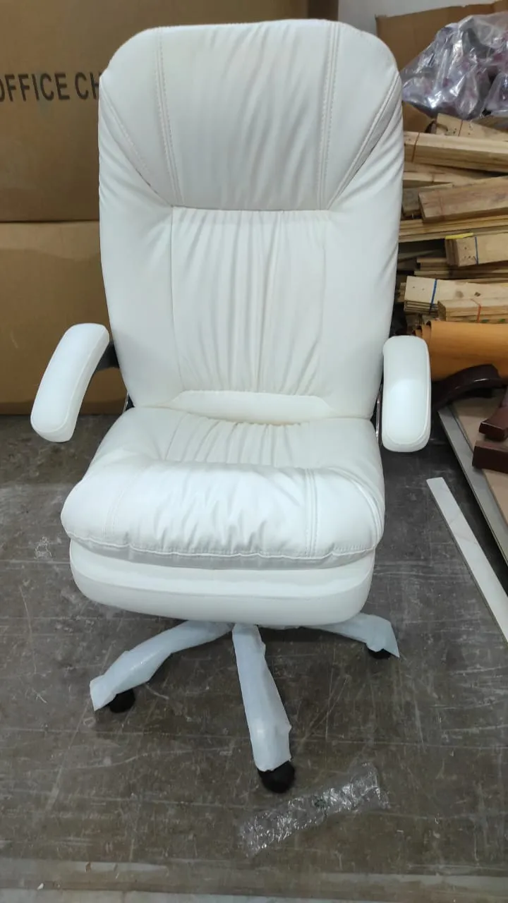 Comfortable Director Chair with Adjustable Armrest Office Chair