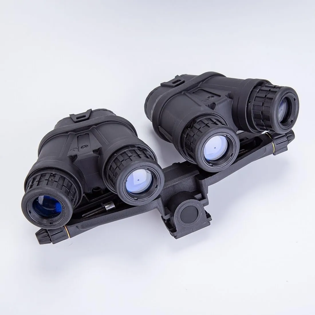 GPNVG 18 Night Vision Goggles Dummy Model with Night Vision Mount, Four-Tube Binocular Night Vision for Tactical Helmet NVG Mount, Cosplay Prop