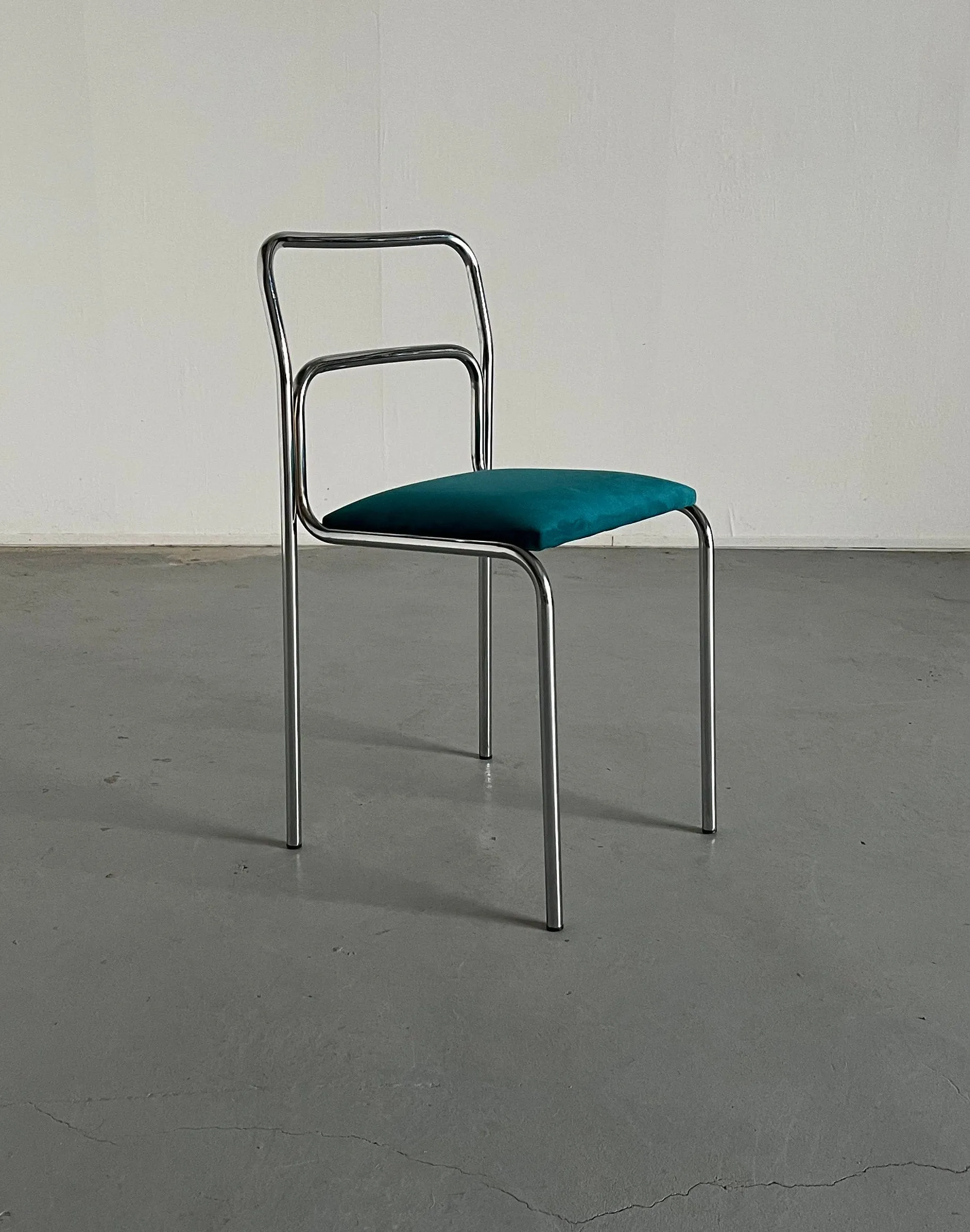 Italian Modernist Stackable Dining Chairs in Green Velvet, 1980s