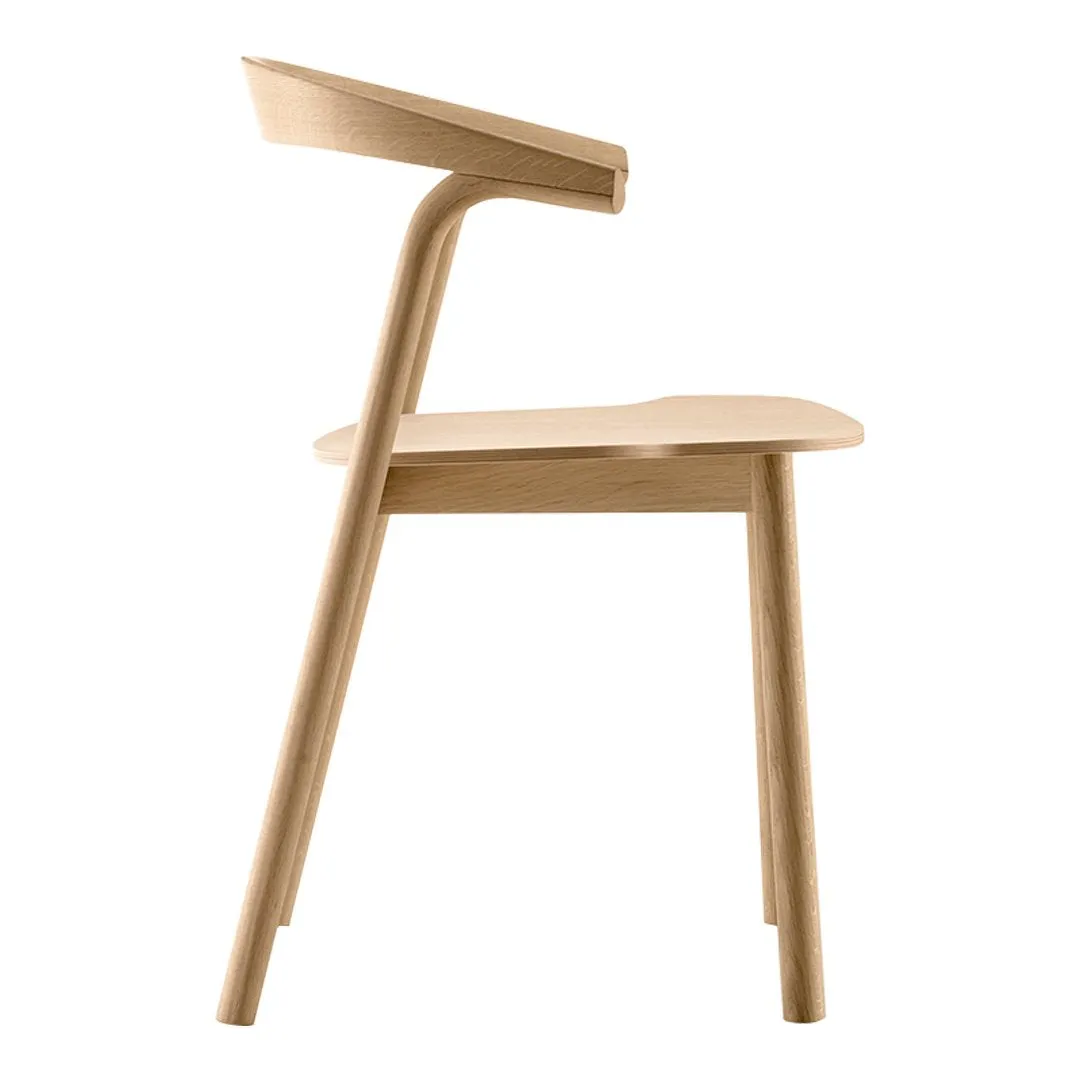 Makil Armchair