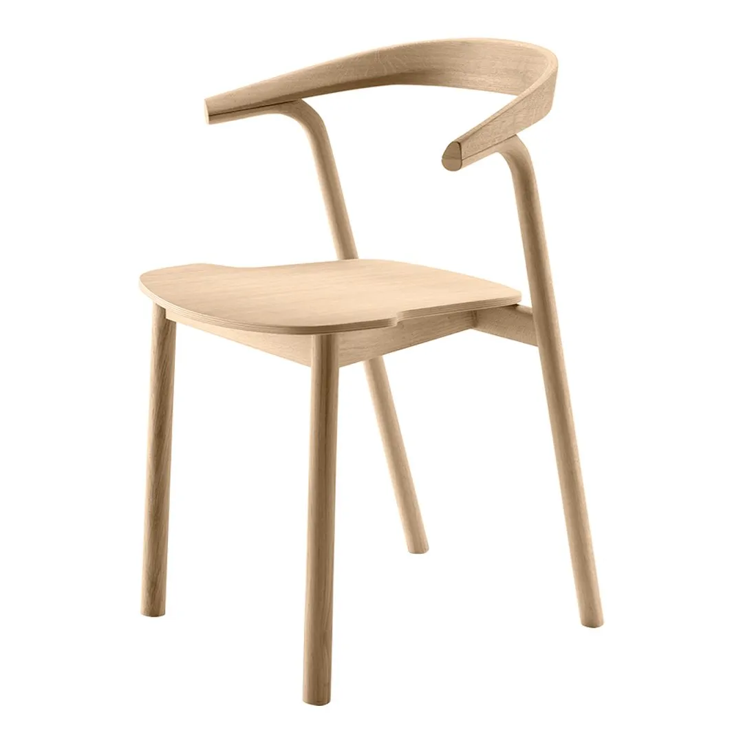 Makil Armchair