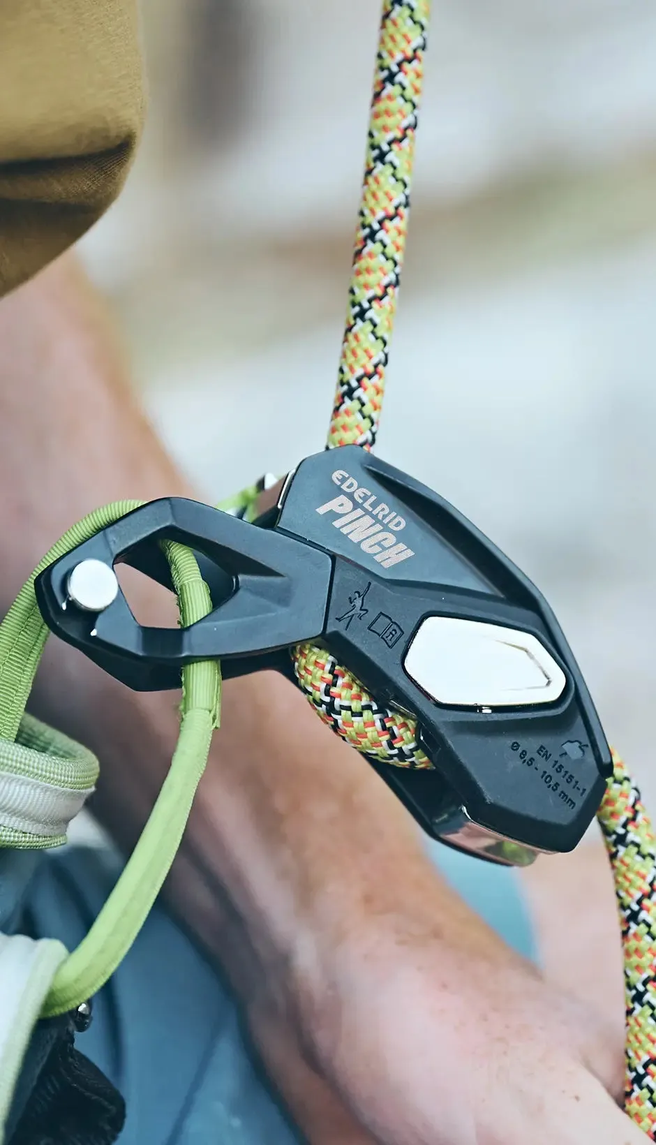 Pinch Belay Device