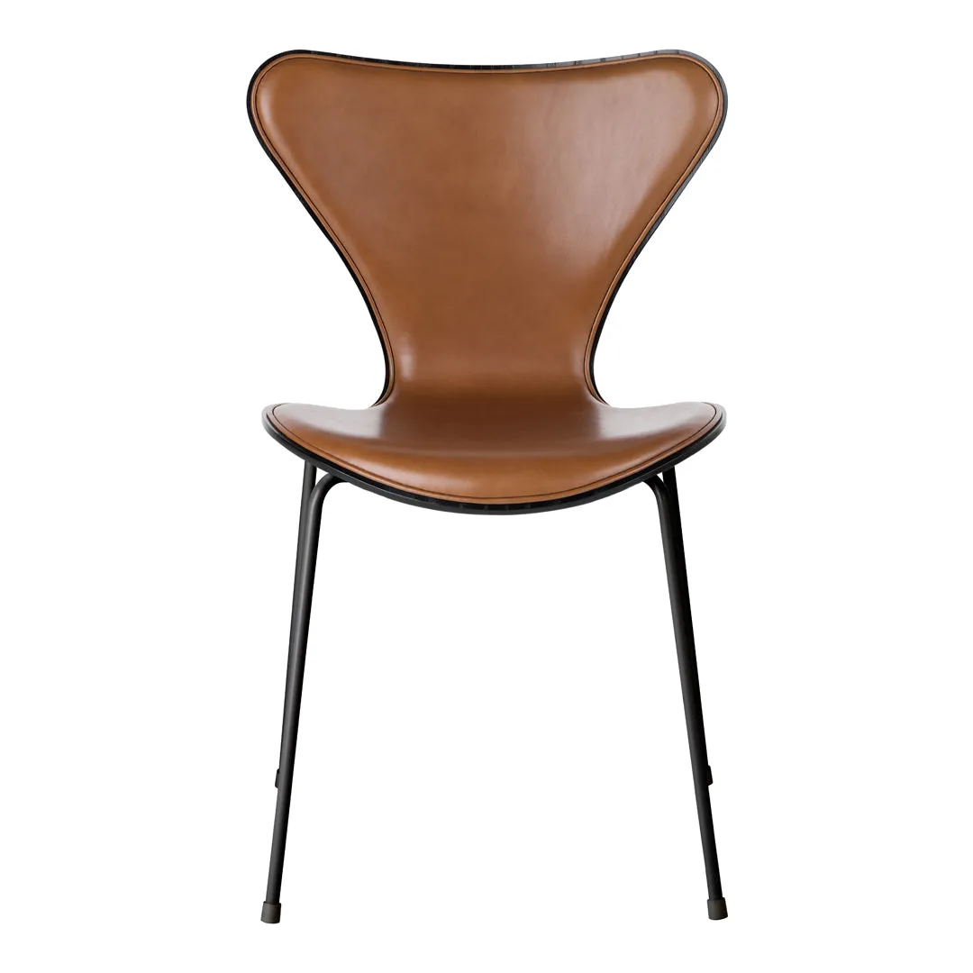 Series 7 Chair 3107 - Lacquered - Front Upholstered