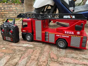 SOWOFA Large 24.4-inch (62CM) Remote-Controlled fire Truck 1:14 Remote-Controlled Sprinkler Function Electric Ladder Rescue Vehicle 1561 Large 22 Channel fire Ladder Truck Model