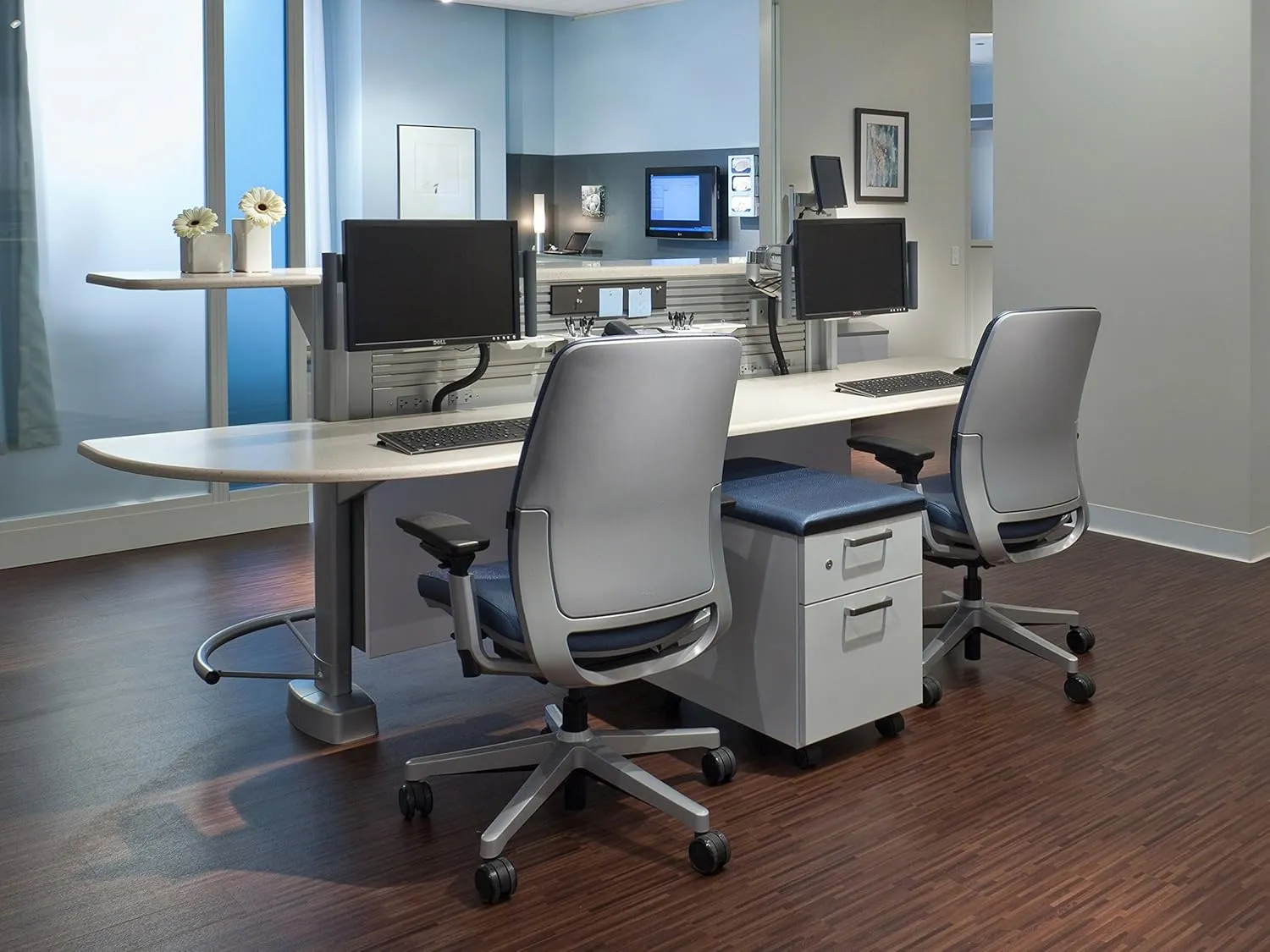 Steelcase Amia Task Chair: Black Frame/Polished Aluminum Base - 4 Way Adjustable Arms - Standard Carpet Casters