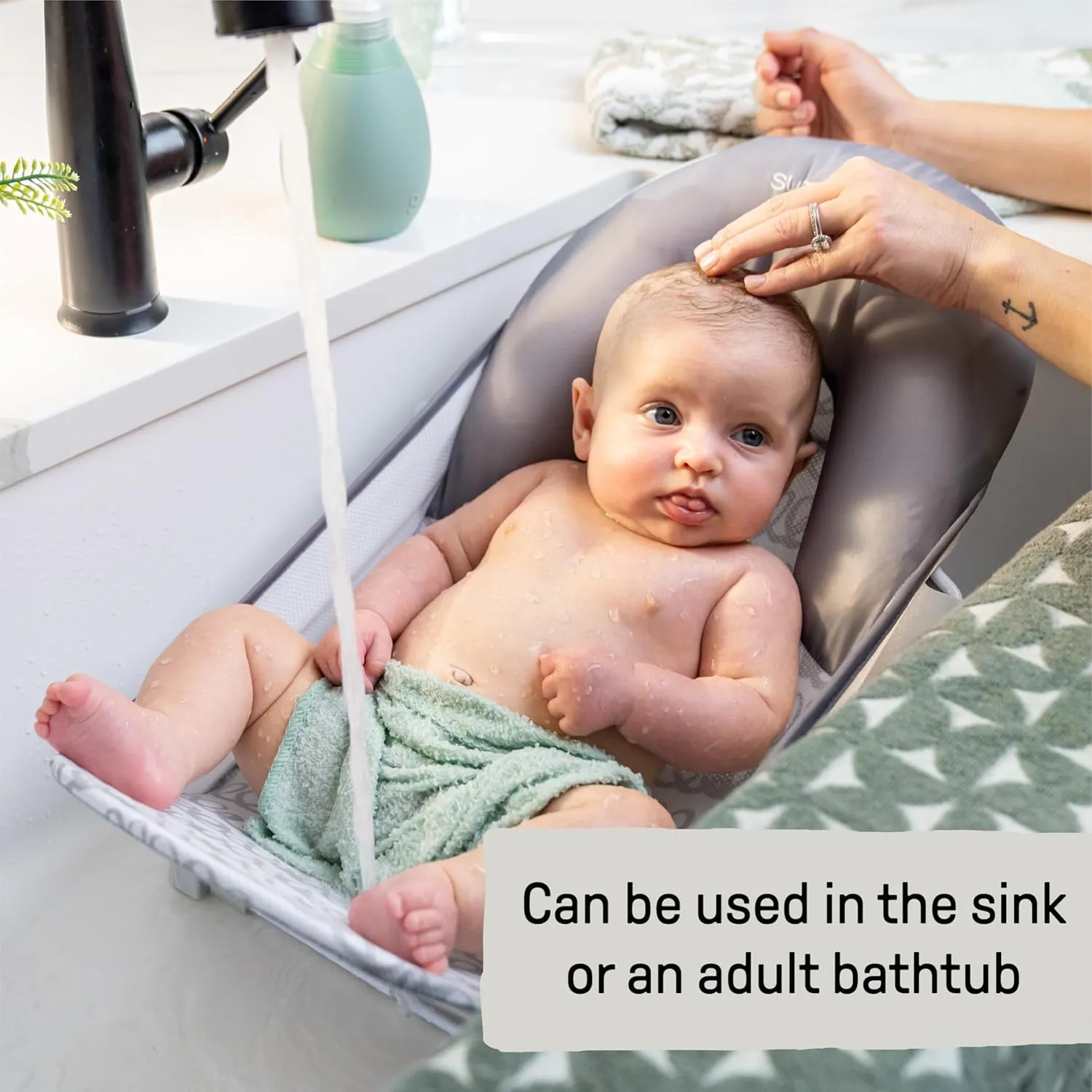 Summer by Ingenuity Foldaway 2-Position Baby Bath Seat, Adjustable Support for Sink or Bathtub, Ages 0-6 Months up to 20 Pounds, Machine-Washable Sling