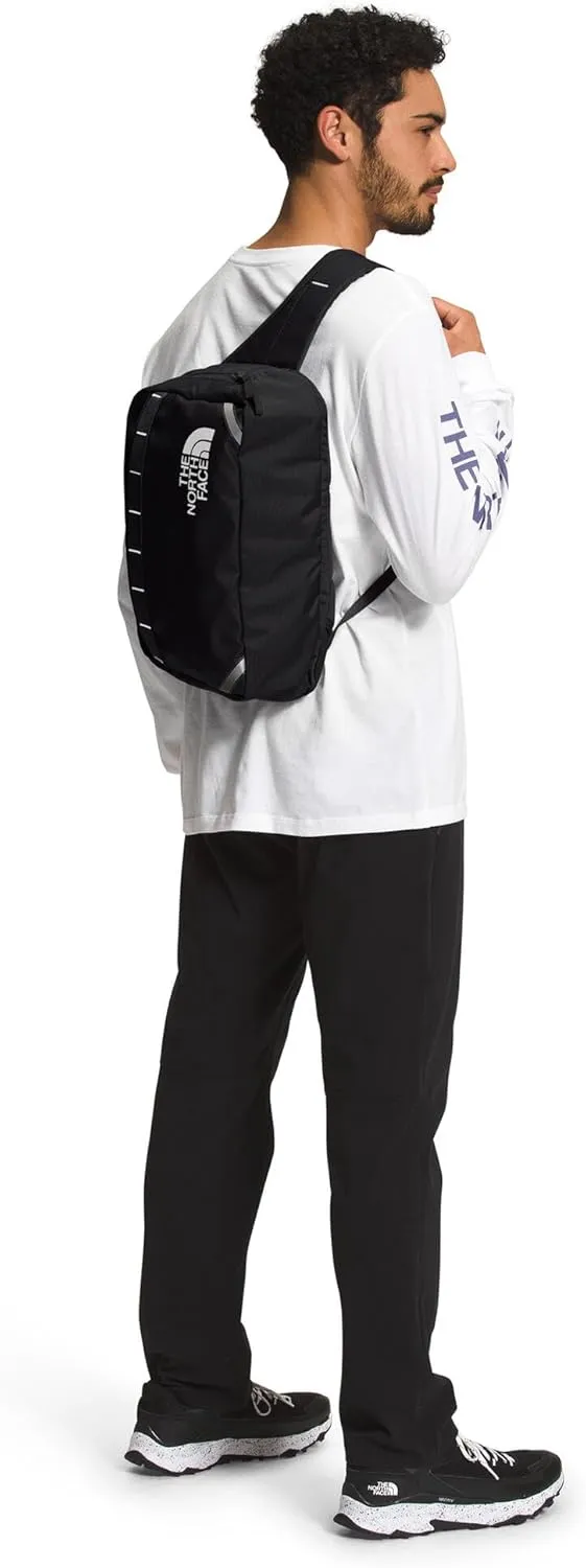 THE NORTH FACE Base Camp Voyager Sling - PFAS Free, TNF Black/TNF White-NPF, One Size