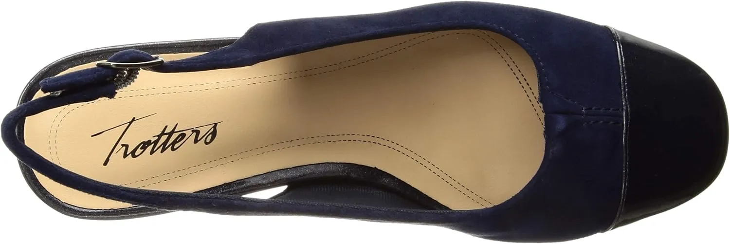 Trotters Women's DEA Pumps