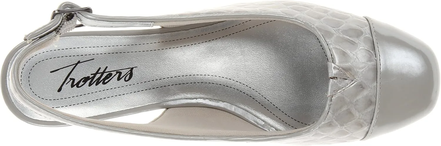 Trotters Women's DEA Pumps