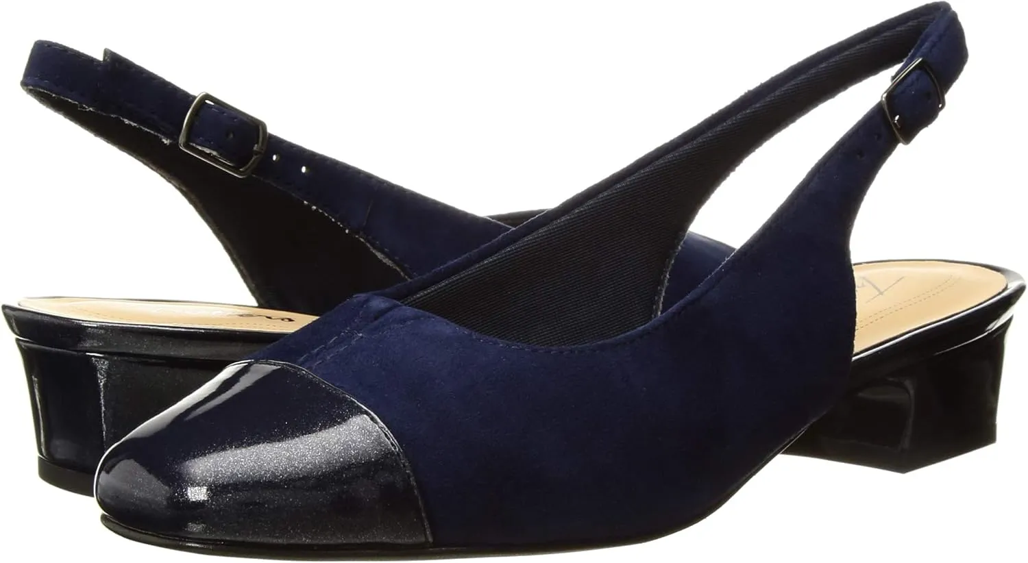 Trotters Women's DEA Pumps