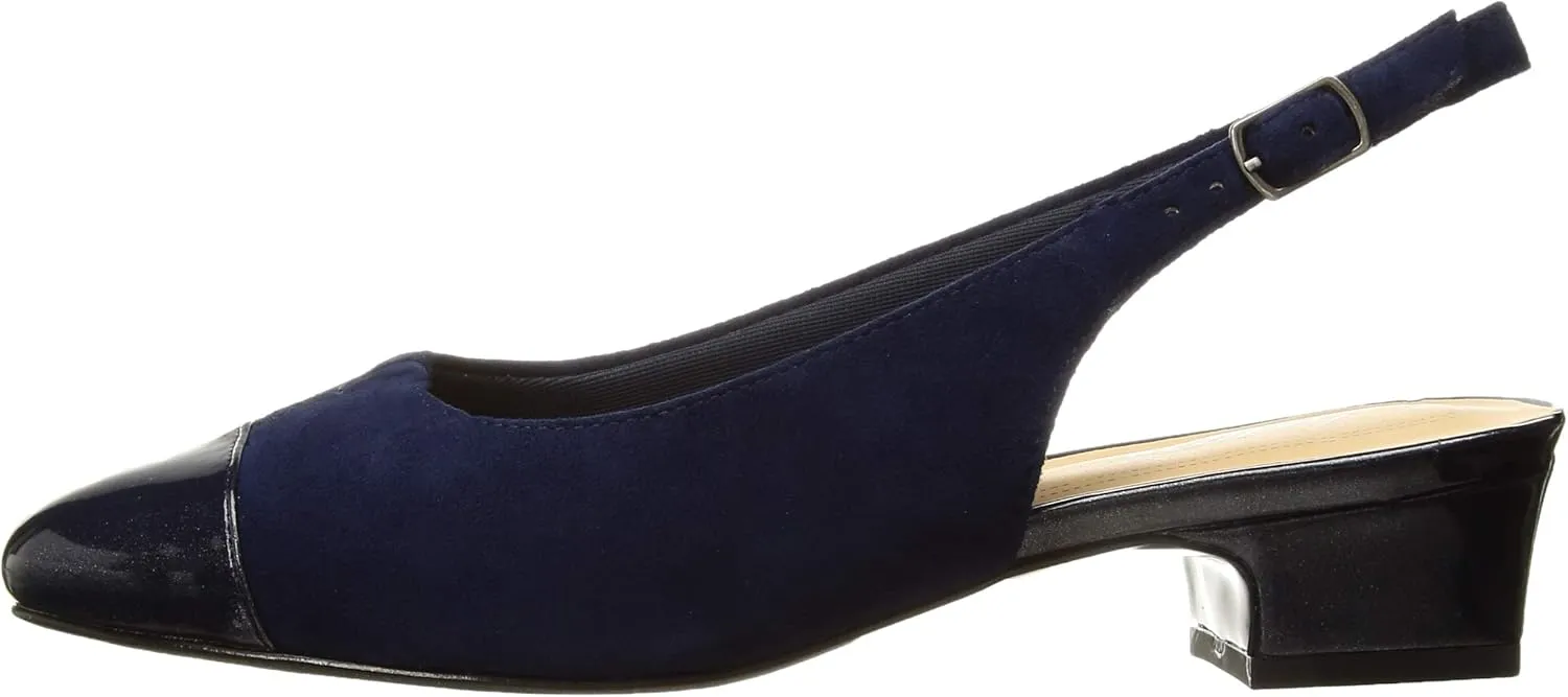 Trotters Women's DEA Pumps