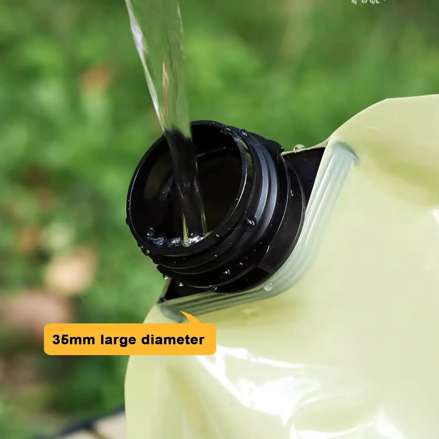 Water Storage Bladder 8L Foldable Plastic Water Storage Bag with Faucet Portable Water Tank with Capacity Water Level Line for Camping, Hiking, Emergency Water Storage(Brass,2 Pieces)