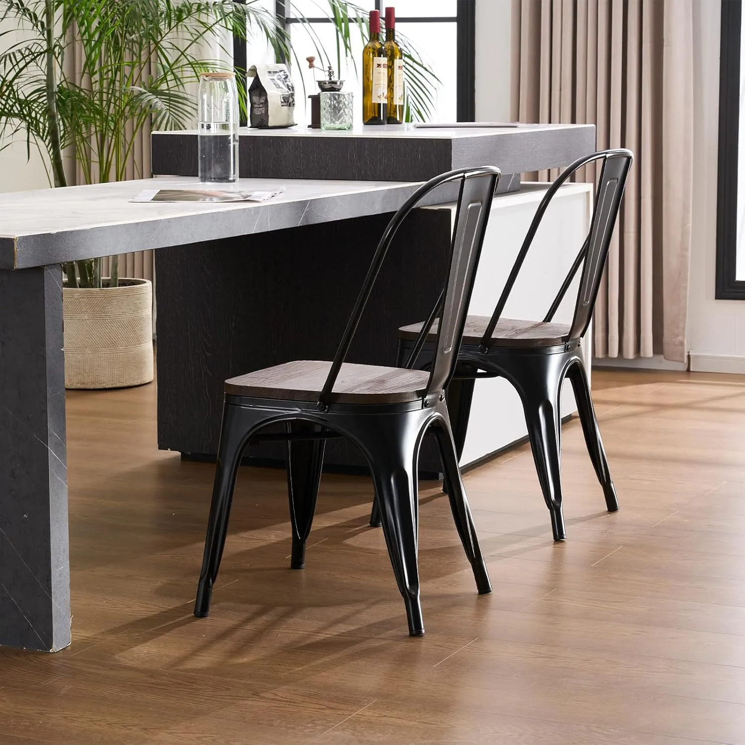 YOUNIKE 18 Inch Dining Chair Set of 4 Industrial Vintage Stackable Metal Chairs Counter Bar Chairs with High Backrest Wood Seat for Home Kitchen and Cafe Bar Use, Matte Black